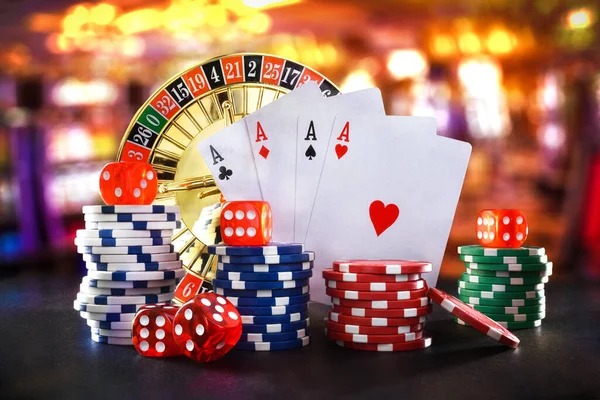 Hood vs Wolf game categories showing football, live-dealer, and slot options